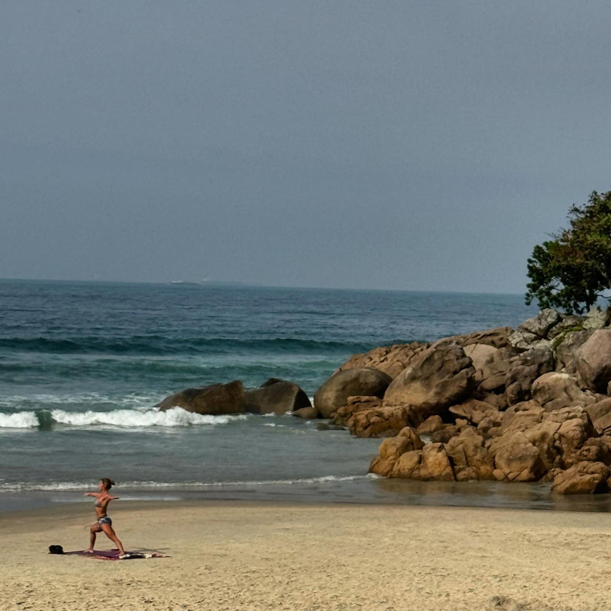 Tombo Beach Yoga E Bem-Estar グァルジャー エクステリア 写真